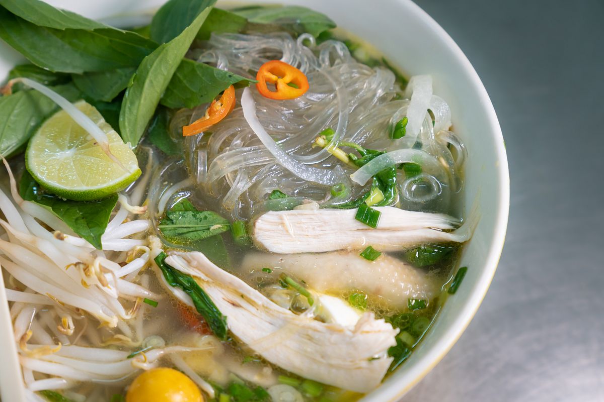 Phở gà
