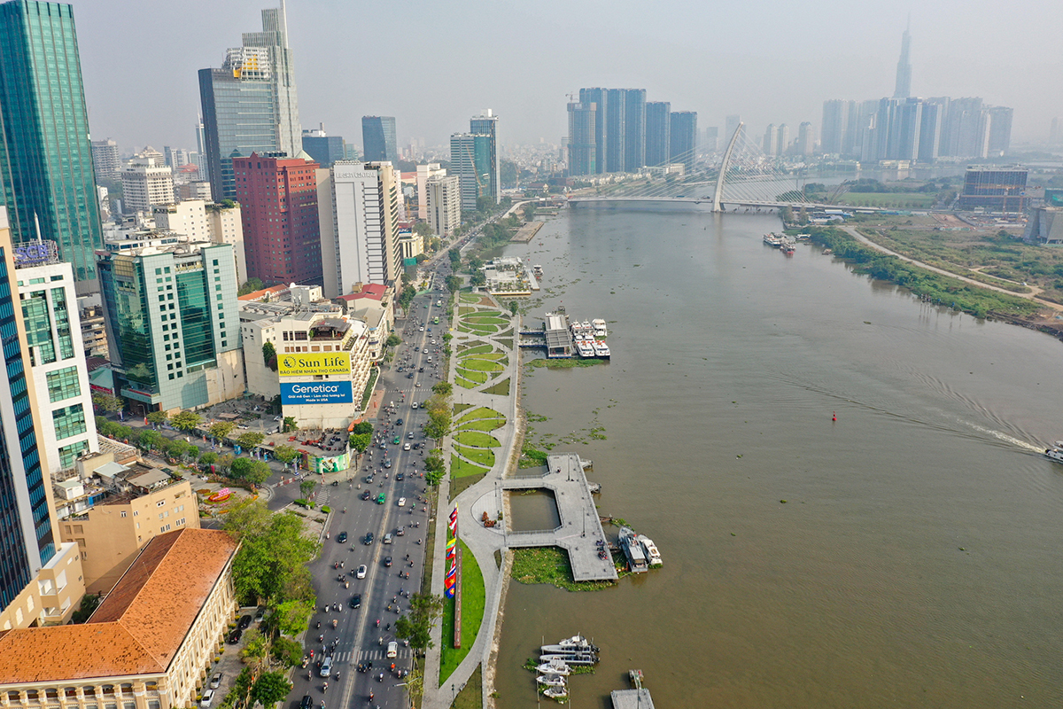 Bến Bạch Đằng trở thành địa điểm check in lý tưởng của giới trẻ với nhiều hoạt động, dịch vụ hấp dẫn.