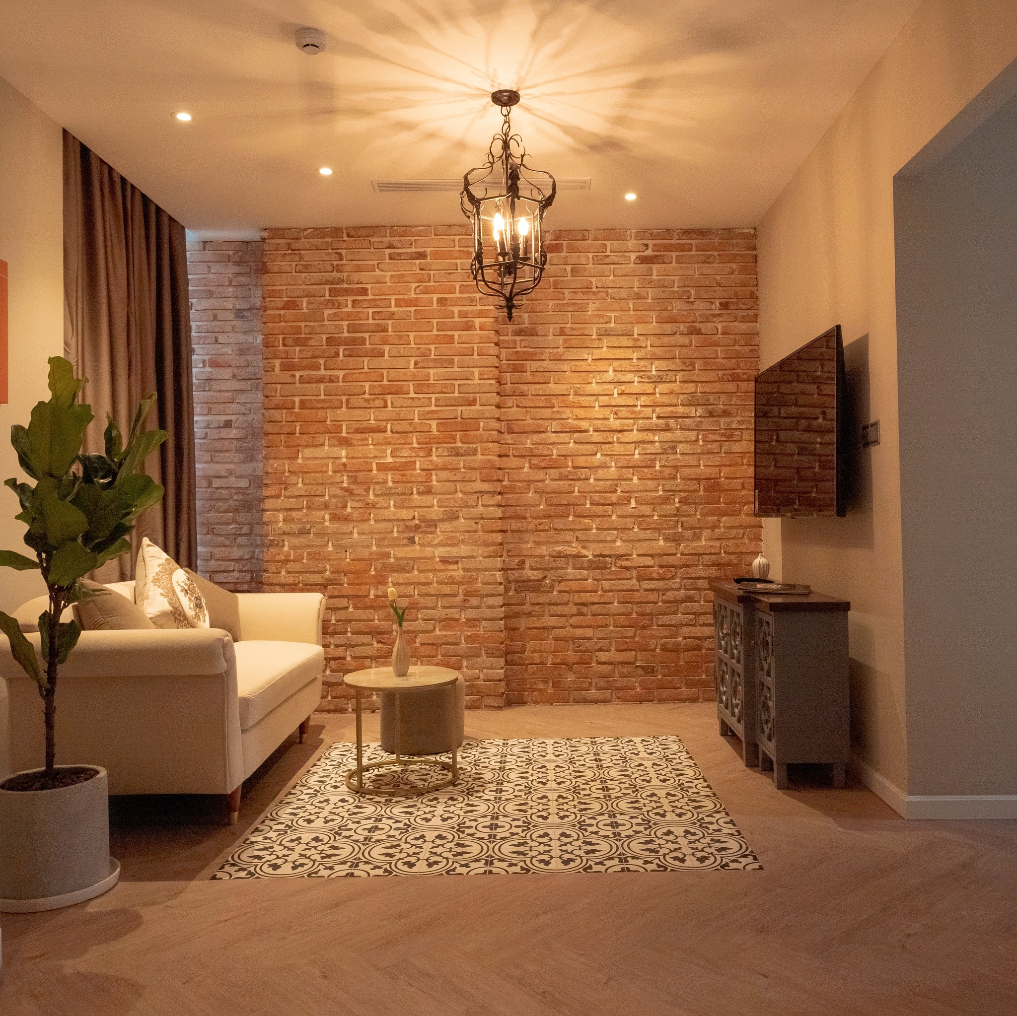 Căn hộ dịch vụ Celine Living