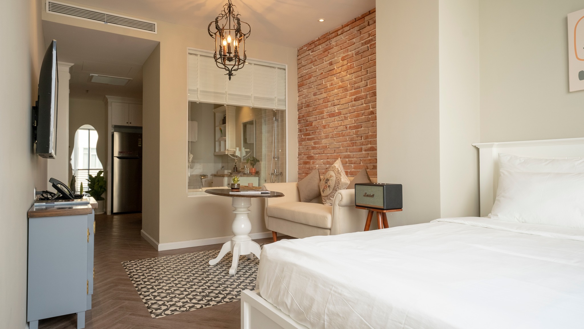 Căn hộ dịch vụ Celine Living