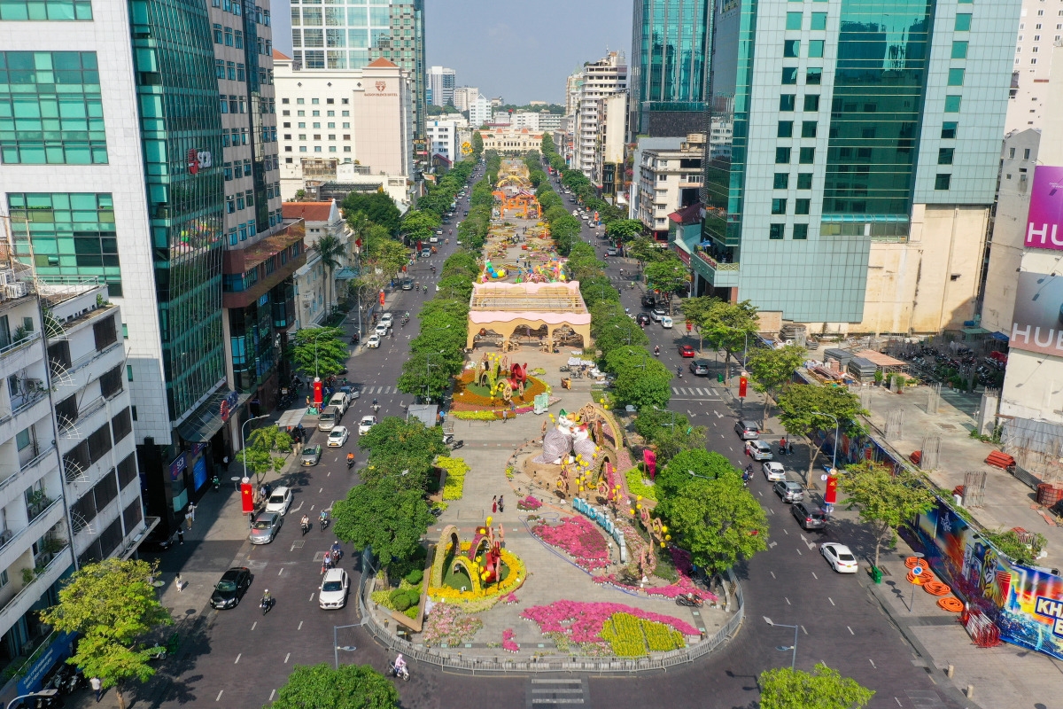 Quận 1 nổi tiếng là trung tâm hành chính của Thành Phố Hồ Chí Minh. 