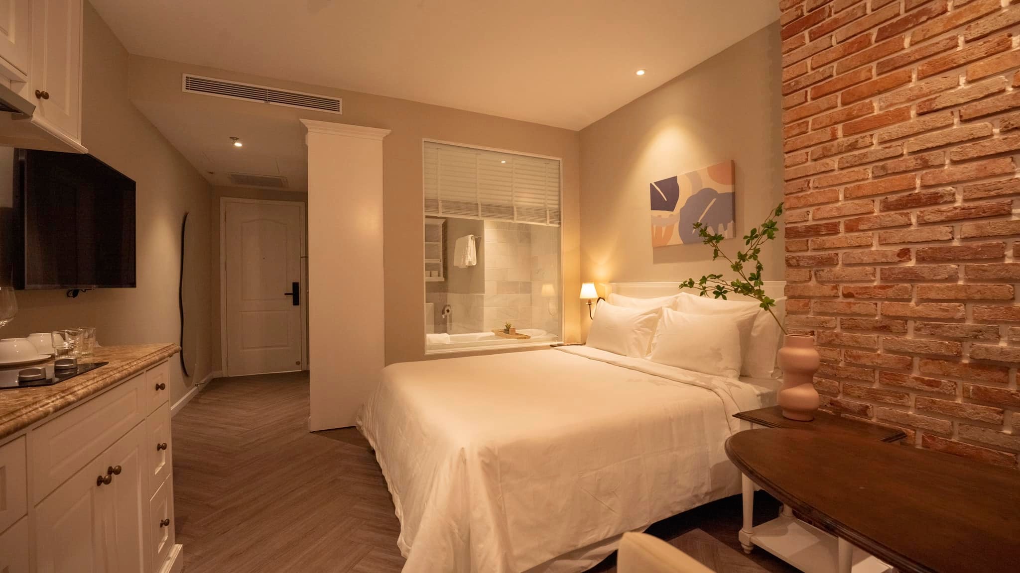 Khách sạn Celine Living